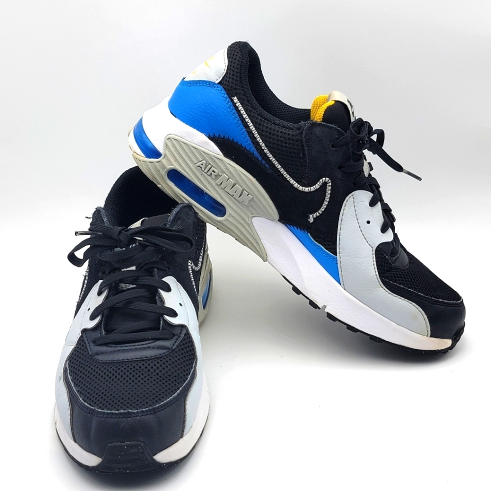 Nike Women's Black and Blue Air Max Sneakers Size 7.5‎  #1566